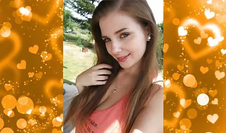 ویکی سکس کنار دریا