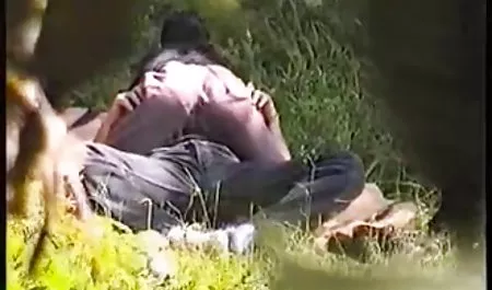 دوست پدر من را داستان سکسی مادر زن پیدا کرد بدون اینکه شلوار جیبش را از طریق یک مجله playboy بچرخاند ، مجبور شدم برای او خودارضایی کنم تا تسلیم نشوم