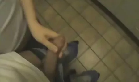 ساعتی بعد از مهمانی برگشت ، نوع مشاعره مادر را به عنوان سکس شورت مجازات دریافت کرد